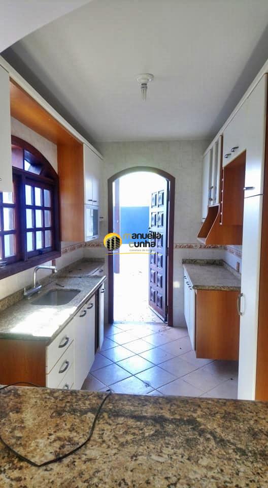 Casa à venda com 2 quartos, 418m² - Foto 11