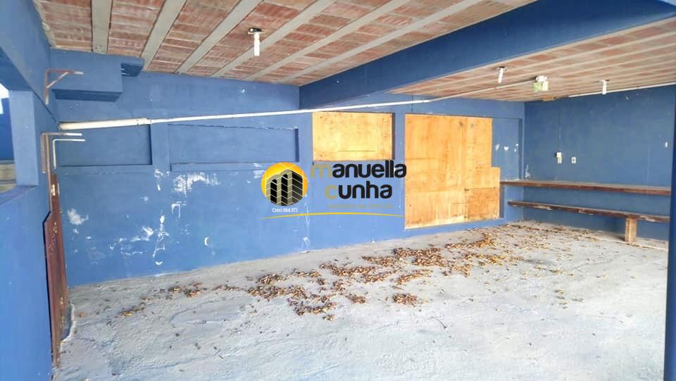 Casa à venda com 2 quartos, 418m² - Foto 27