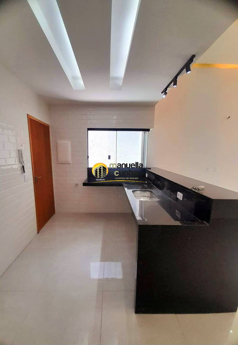 Casa à venda com 3 quartos, 240m² - Foto 8