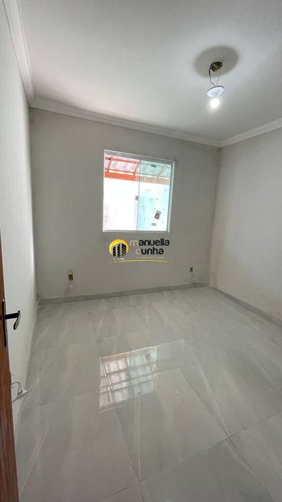 Casa à venda com 2 quartos, 80m² - Foto 6