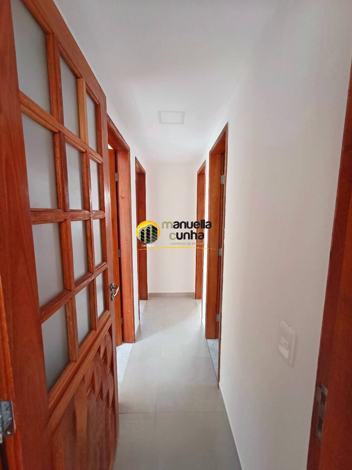 Casa à venda com 3 quartos, 240m² - Foto 9