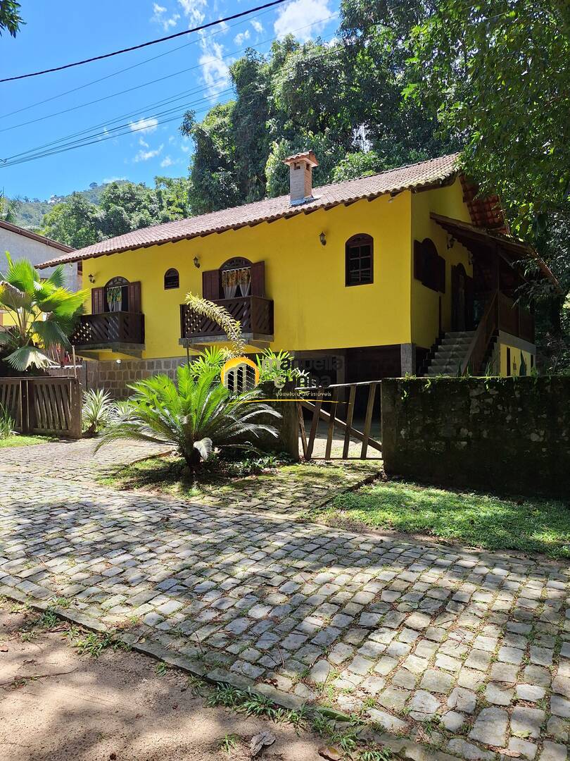 Casa à venda com 2 quartos, 100m² - Foto 3