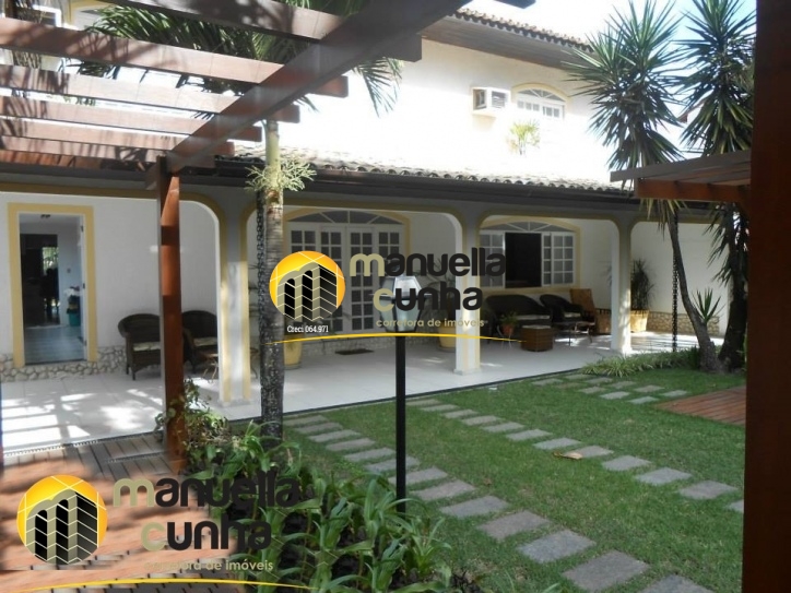 Casa à venda com 5 quartos, 1050m² - Foto 1